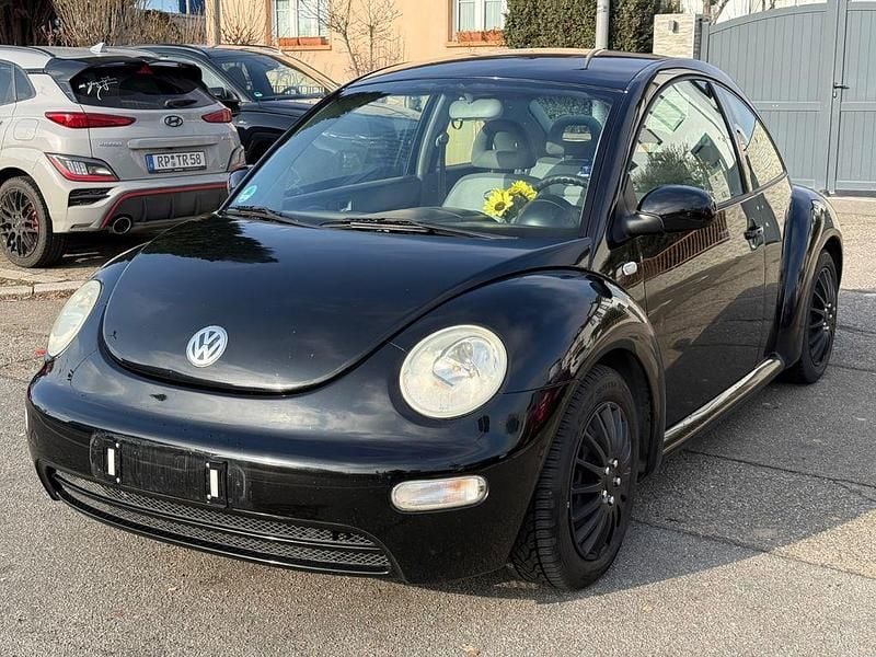 Gebraucht VW New Beetle 75 PS (55 kW) 2002 Schwarz Kleinwagen