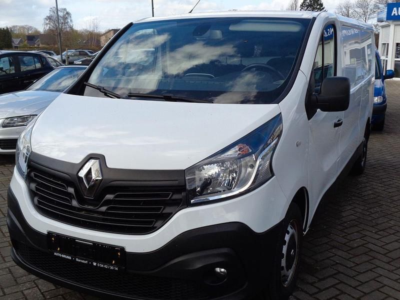 Gebraucht Renault Trafic Komfort 120 PS (88 kW) 2018 Weiß Van / Kleinbus
