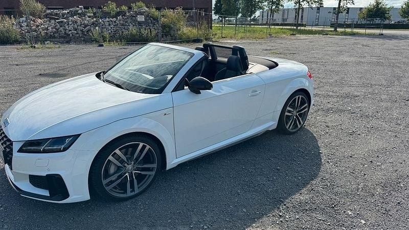 Weiß Gebraucht 2021 Audi TT Roadster Sport Cabrio | 33.900 € (Superpreis) - Bild 1/4