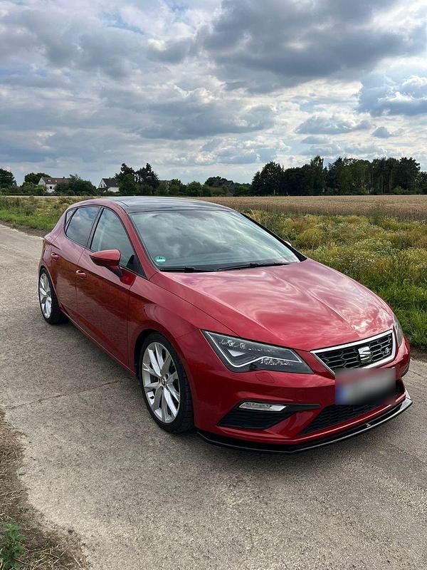 Usata Seat Leon FR 150 CV (110 kW) 2017 Rosso Berlina