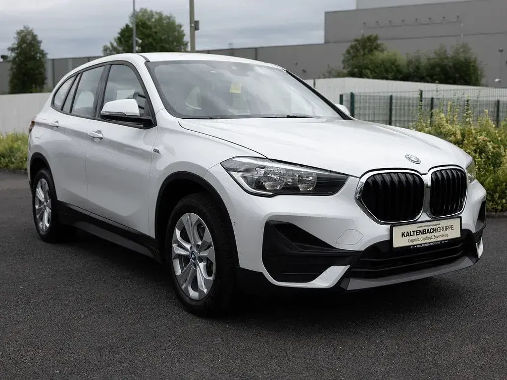 Gebraucht BMW X1 Advantage 220 PS (161 kW) 2022 Weiß SUV