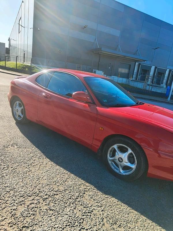 Gebraucht Hyundai Coupé 139 PS (102 kW) 1997 Rot Coupé