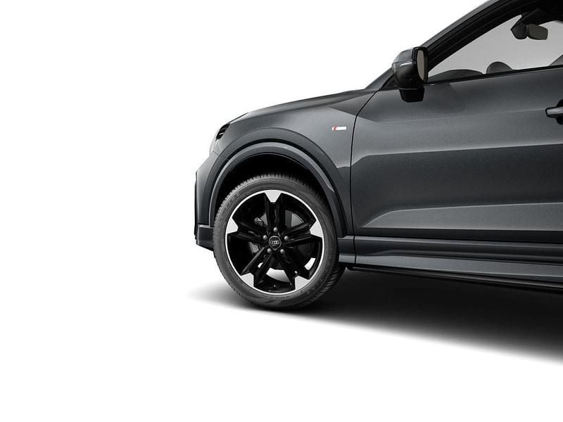 Neu Audi Q2 S-Line 150 PS (110 kW) 2026 Grau SUV