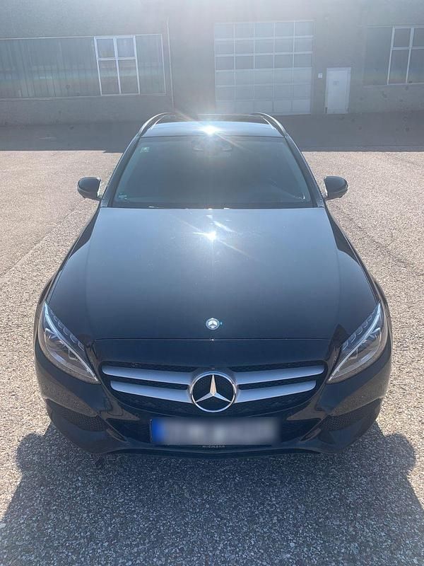 Schwarz Gebraucht 2016 Mercedes C200 Kombi | 17.999 € (Guter Preis) - Bild 1/4