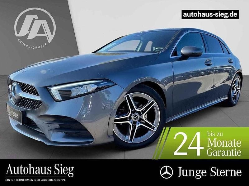 Mountaingrau Gebraucht 2022 Mercedes A180 AMG Limousine | 22.114 € (Superpreis) - Bild 1/3