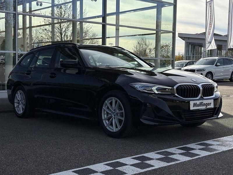 Gebraucht BMW 330e 292 PS (214 kW) 2024 Schwarz 7 Kombi