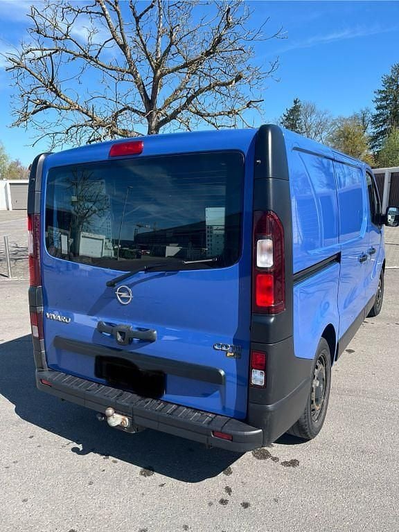 Gebraucht Opel Vivaro 125 PS (91 kW) 2017 Blau Van / Kleinbus