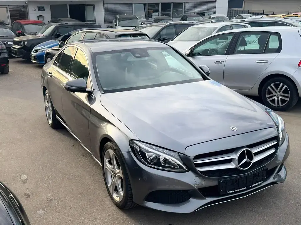 Gebraucht Mercedes C180 156 PS (114 kW) 2018 Grau Limousine
