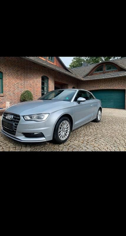 Silber Gebraucht 2014 Audi A3 Cabriolet Cabrio | 9.950 € (Guter Preis) - Bild 1/4