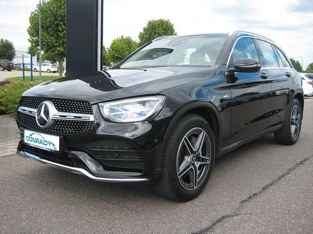 Schwarz Gebraucht 2020 Mercedes GLC200 AMG SUV | 36.950 € (Fairer Preis) - Bild 1/4
