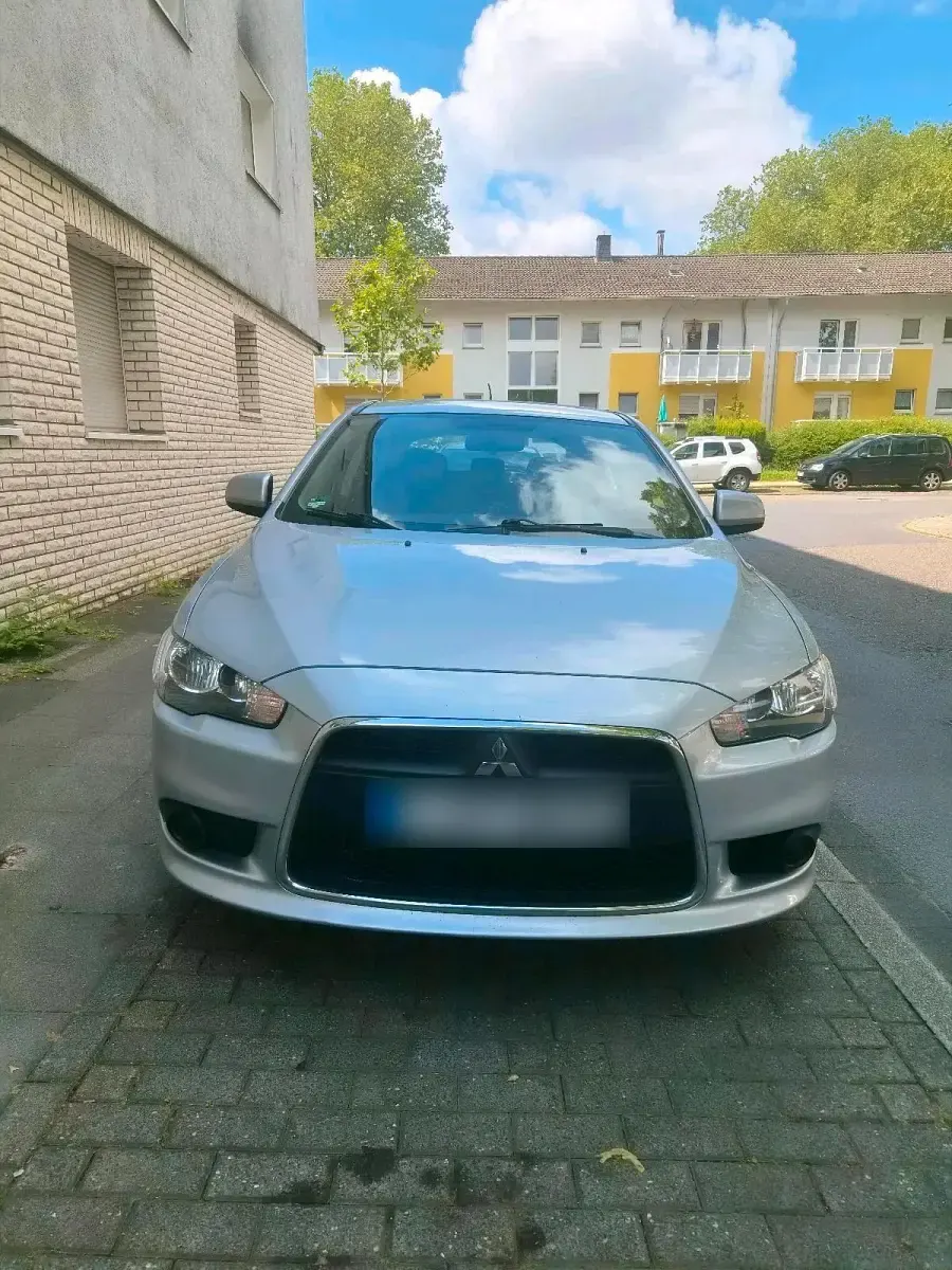 Gebraucht Mitsubishi Lancer 143 PS (105 kW) 2009 Grau Limousine