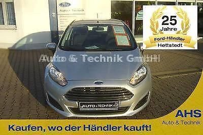 Gebraucht Ford Fiesta Trend 101 PS (74 kW) 2015 Silber metallic Kleinwagen