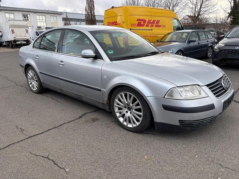 Gebraucht VW Passat 101 PS (74 kW) 2002 Silber Limousine