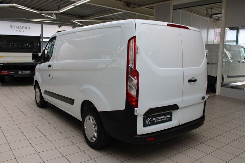 Gebraucht Ford Transit Custom 105 PS (77 kW) 2018 Weiß Van