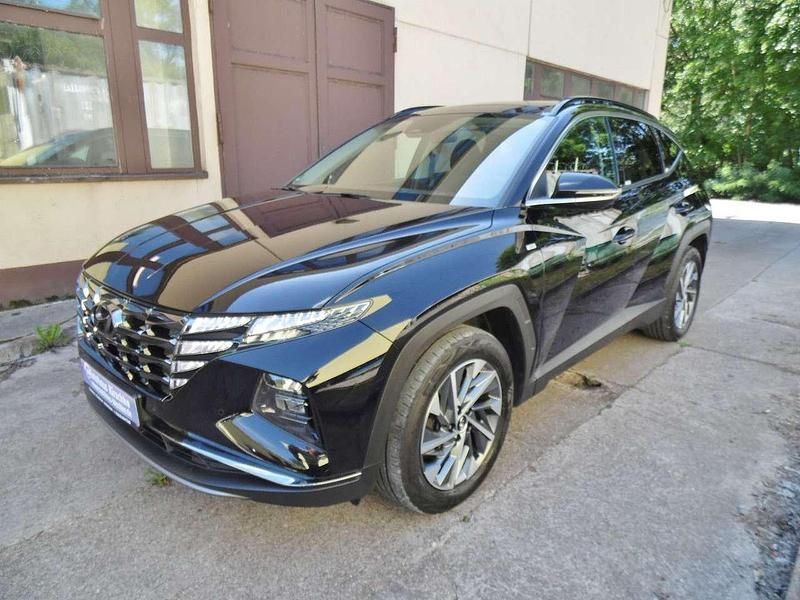 Phantom black / mic Gebraucht 2021 Hyundai Tucson Trend SUV | 26.990 € (Fairer Preis) - Bild 1/4