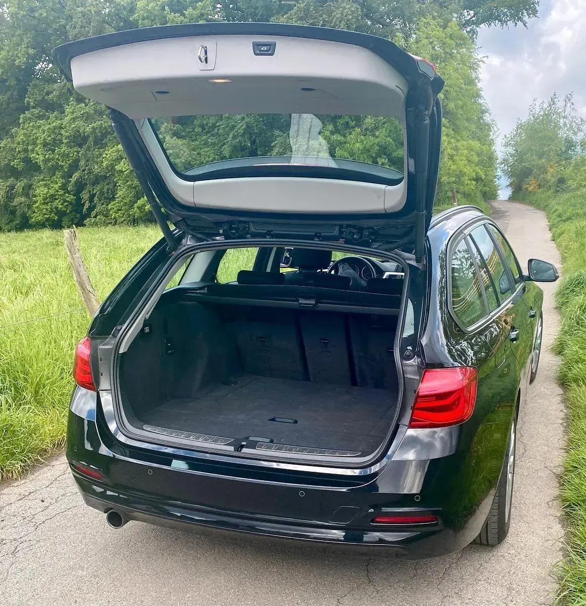 Gebraucht BMW 318 136 PS (100 kW) 2017 Schwarz Kombi