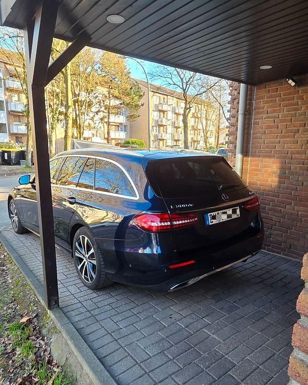 Gebraucht Mercedes E300 AMG 306 PS (225 kW) 2021 Kombi