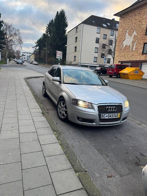 Gebraucht Audi A3 Attraction 140 PS (102 kW) 2005 Silber Kleinwagen