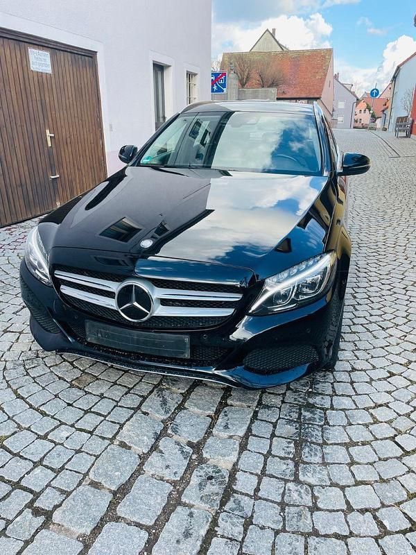 Gebraucht Mercedes C250 204 PS (150 kW) 2015 Schwarz Kombi