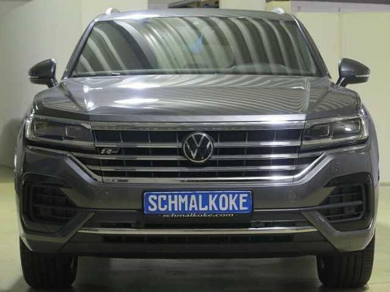 Grau Gebraucht 2021 VW Touareg R-line SUV | 44.950 € (Superpreis) - Bild 1/4