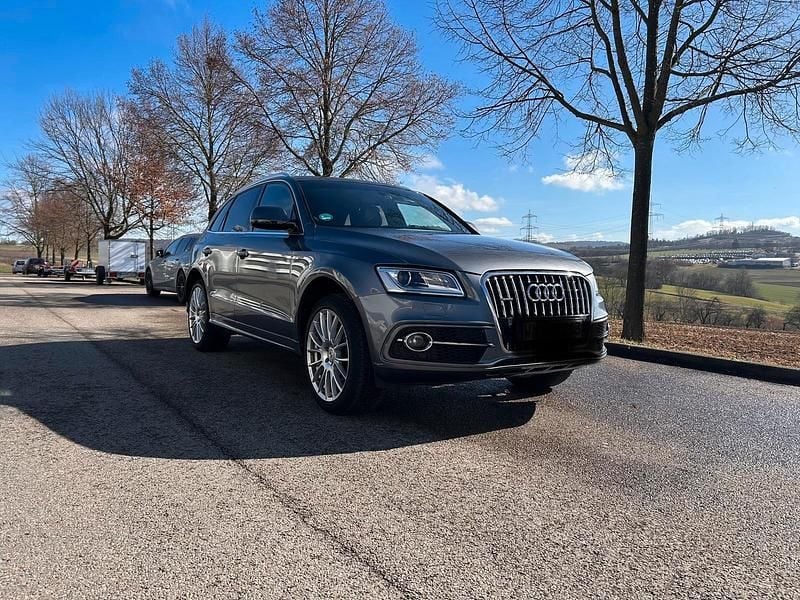 Używany Audi Q5 S-Line 236 KM (173 kW) 2017 Szary SUV