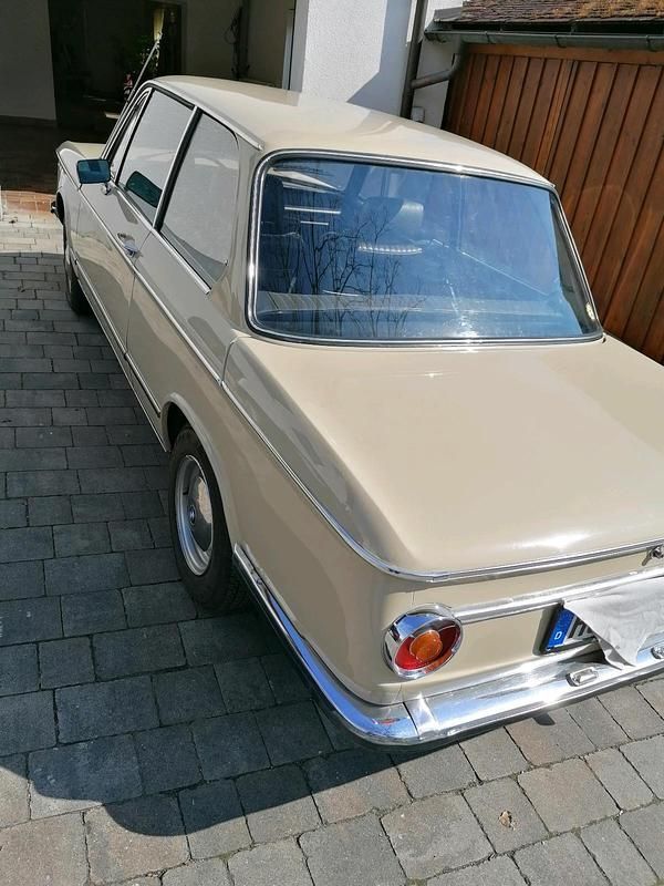 Gebraucht BMW 1602 84 PS (61 kW) 1971 Beige Limousine