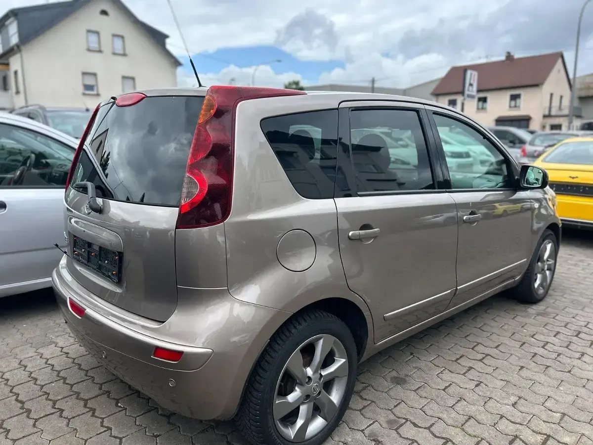 Gebraucht Nissan Note I-Way 88 PS (64 kW) 2012 Braun Kleinwagen