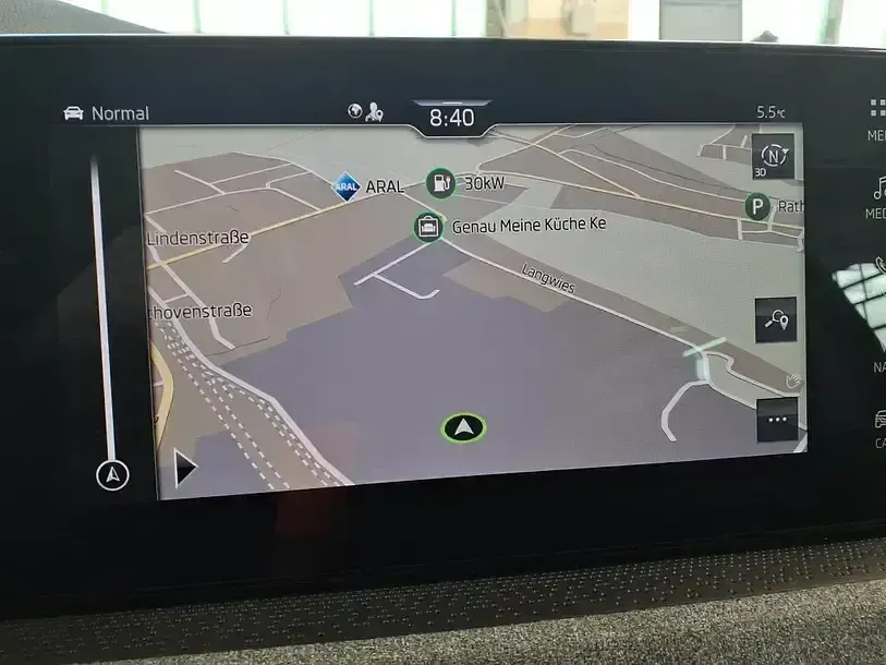 Gebraucht Skoda Scala Tour 116 PS (85 kW) 2025 Blackmagic perleffekt Kleinwagen