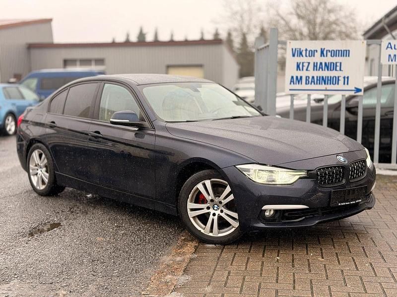 Gebraucht BMW 318 Advantage 136 PS (100 kW) 2016 Blau Limousine