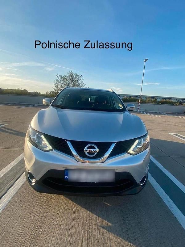 Silber Gebraucht 2017 Nissan Qashqai Tekna+ SUV | 11.000 € (Superpreis) - Bild 1/4