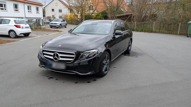 Gebraucht Mercedes E200 184 PS (135 kW) 2018 Schwarz Kombi
