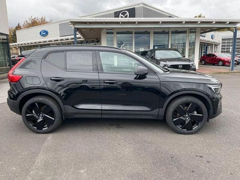 Gebraucht Volvo XC40 Plus 163 PS (119 kW) 2025 Onyx black SUV