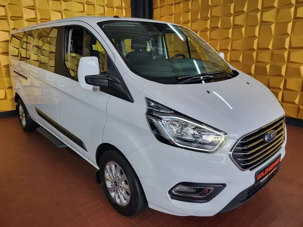 Gebraucht Ford Tourneo Custom S 131 PS (96 kW) 2018 Weiß Van