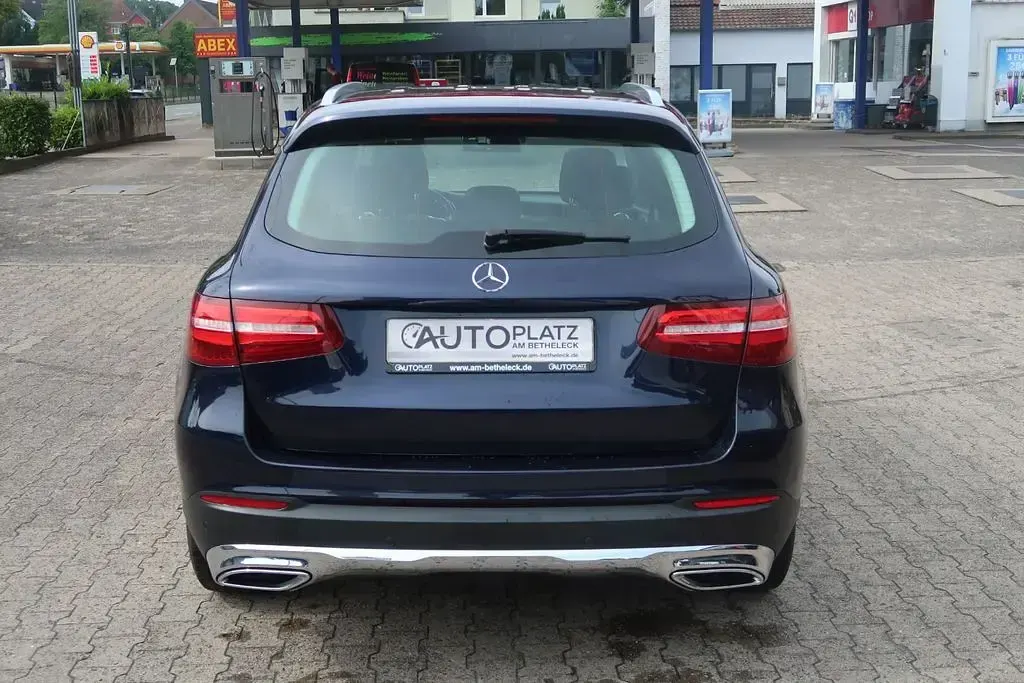 Gebraucht Mercedes GLC220 170 PS (125 kW) 2018 Blau SUV