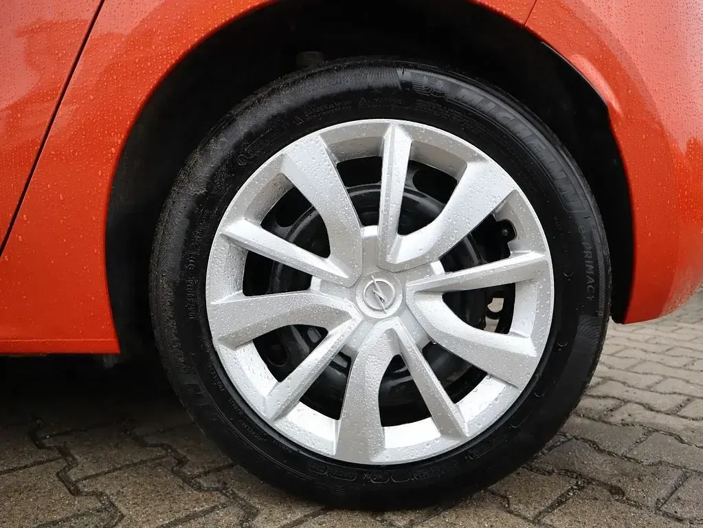 Usado Opel Corsa-e Edition 100 kW (136 HP) 2022 Laranja Citadino