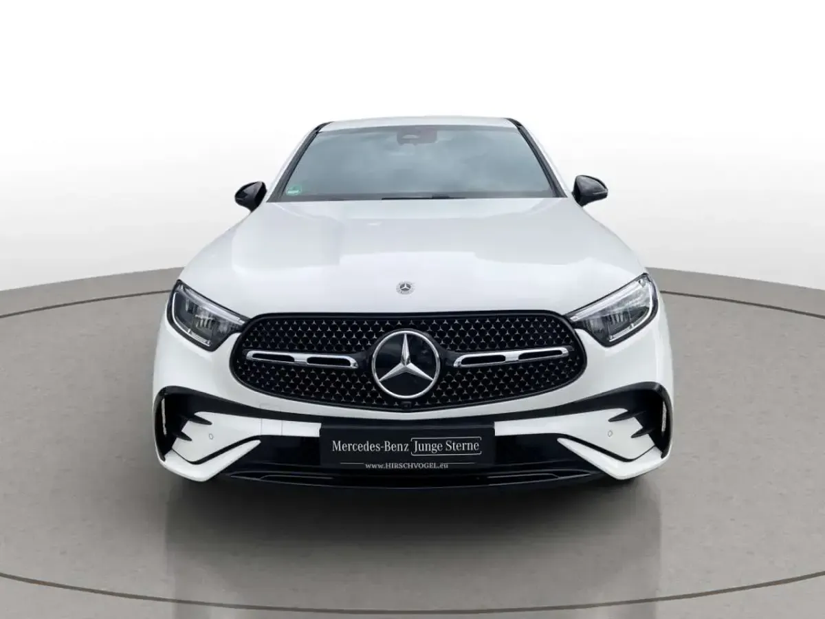 Gebraucht Mercedes GLC220 AMG line 197 PS (144 kW) 2025 Unilack polarweiß SUV