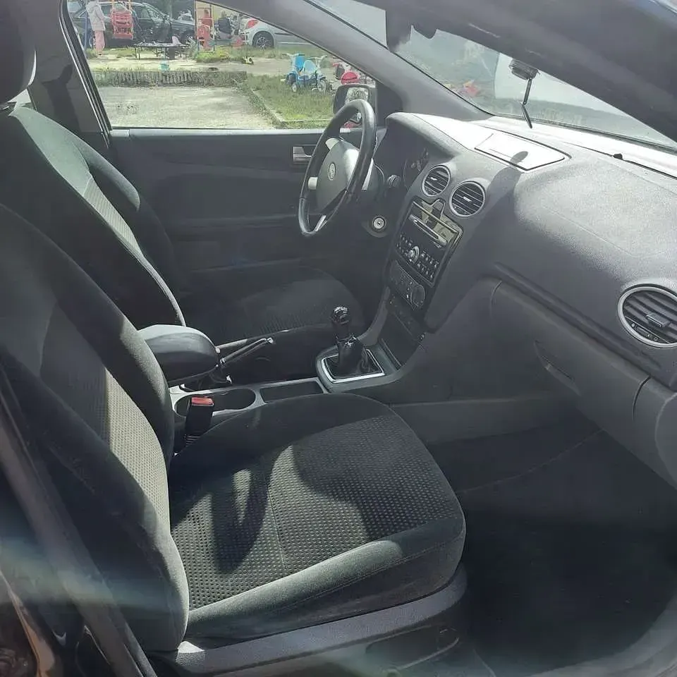 Gebraucht Ford Focus Trend 116 PS (85 kW) 2005 Limousine
