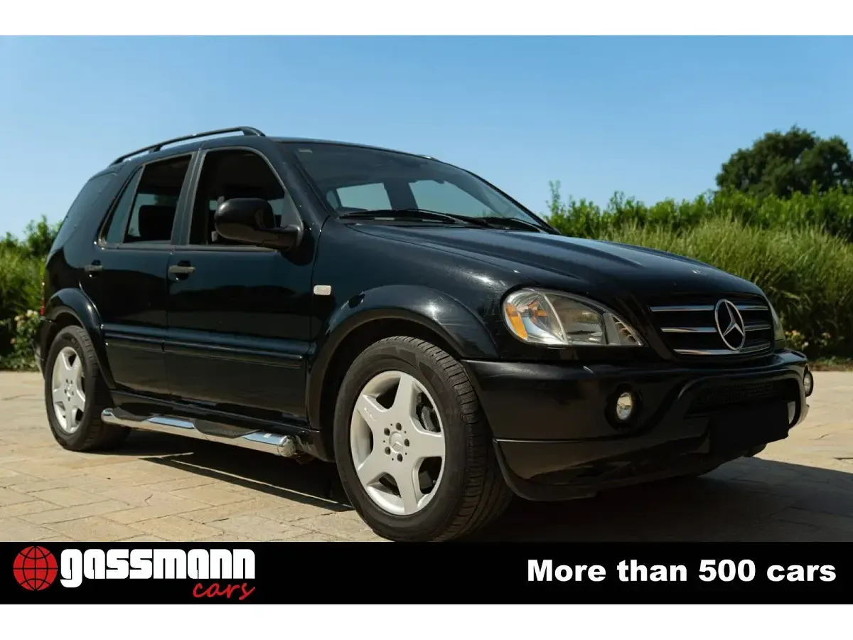 Gebraucht Mercedes ML55 AMG AMG 347 PS (255 kW) 2000 Schwarz SUV