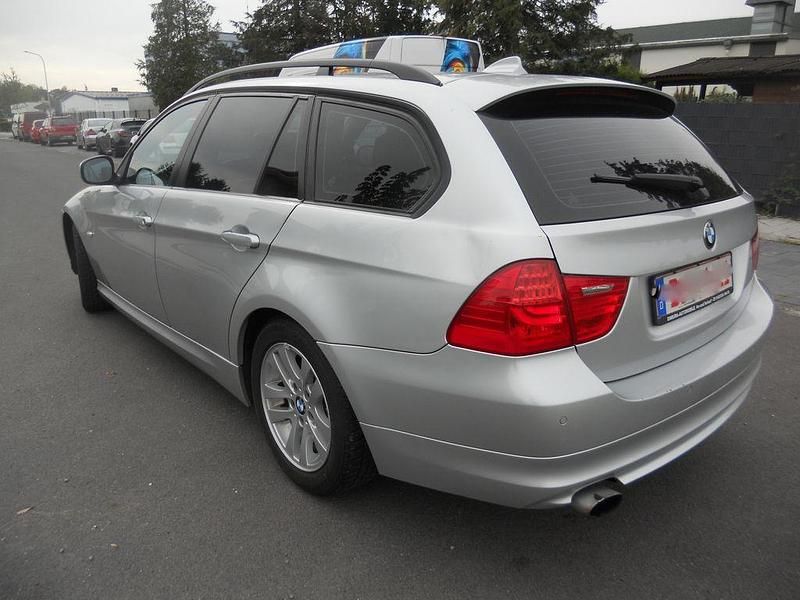 Gebraucht BMW 318 143 PS (105 kW) 2008 Silber Kombi
