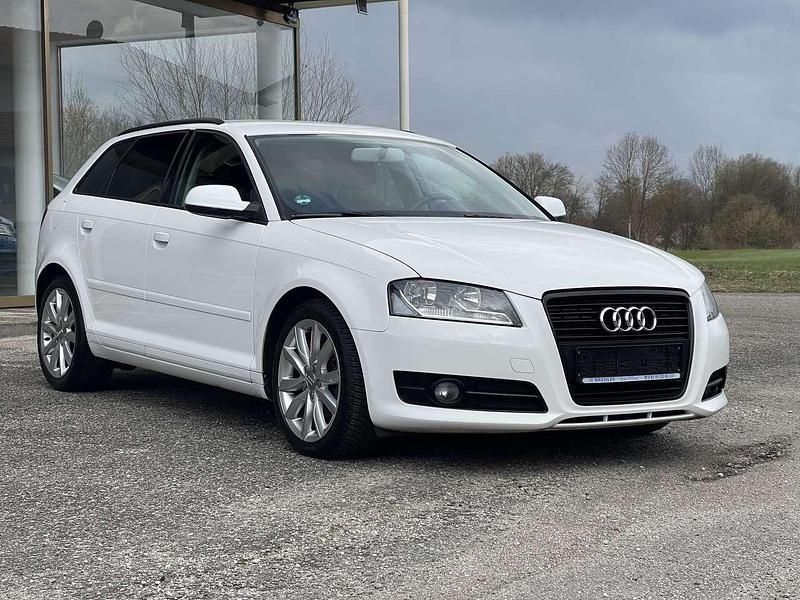 Gebraucht Audi A3 Ambition 125 PS (91 kW) 2010 Ibisweiß Kleinwagen