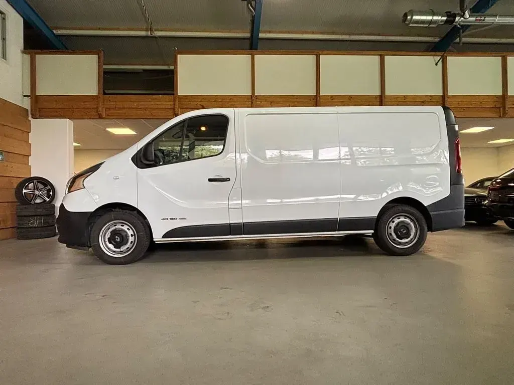 Gebraucht Renault Trafic Komfort 120 PS (88 kW) 2016 Weiß Van / Kleinbus