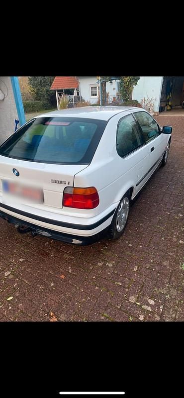 Gebraucht BMW 316 105 PS (77 kW) 1998 Weiß Coupé