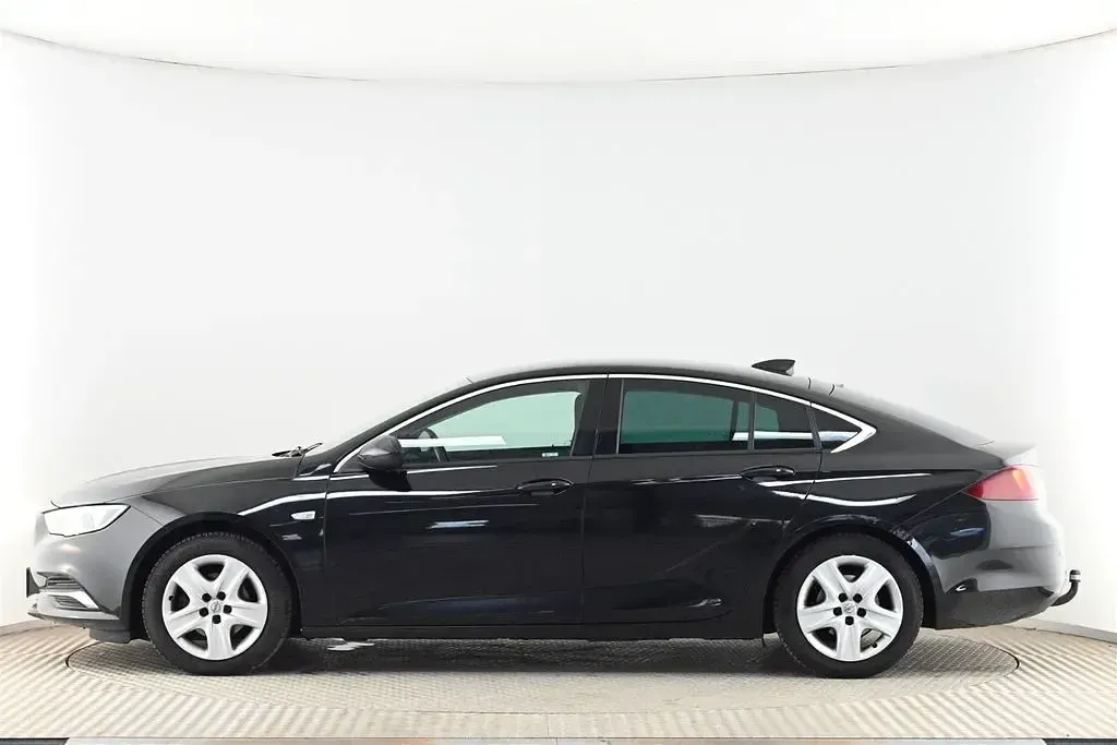 Gebraucht Opel Insignia Edition 140 PS (102 kW) 2018 Schwarz Limousine