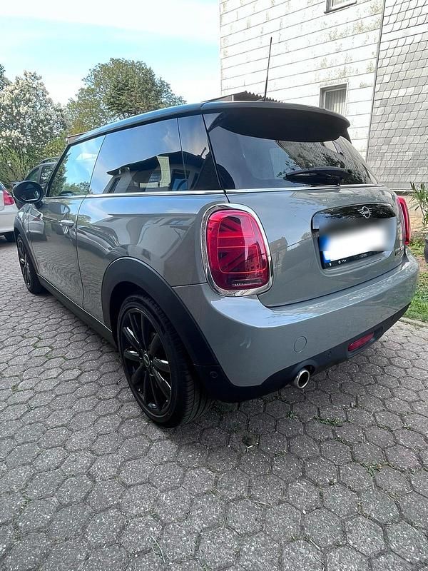 Gebraucht Mini Cooper 136 PS (100 kW) 2019 Grau Kleinwagen