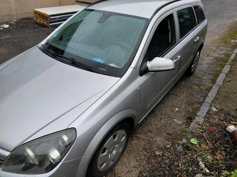 Gebraucht Opel Astra 125 PS (91 kW) 2007 Silber Kombi