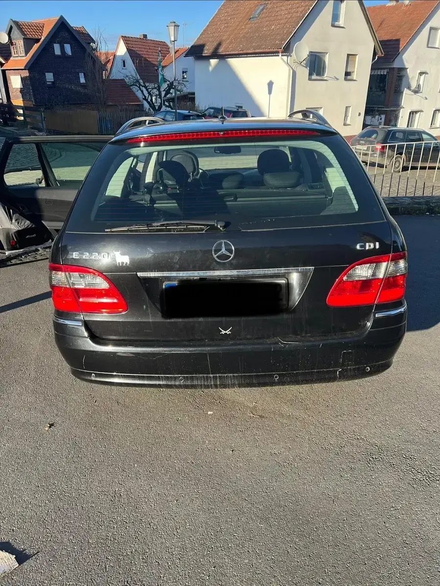 Gebraucht Mercedes E220 170 PS (125 kW) 2008 Schwarz Kombi
