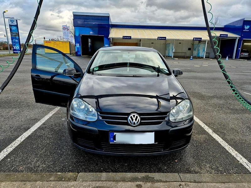 Schwarz Gebraucht 2003 VW Golf IV Coupé | 1.300 € (Fairer Preis) - Bild 1/4
