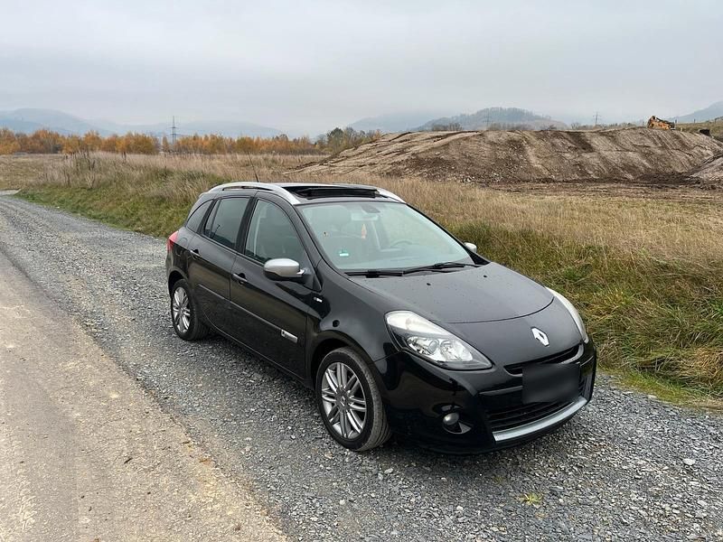 Gebraucht Renault Clio GrandTour 106 PS (77 kW) 2011 Schwarz Kombi