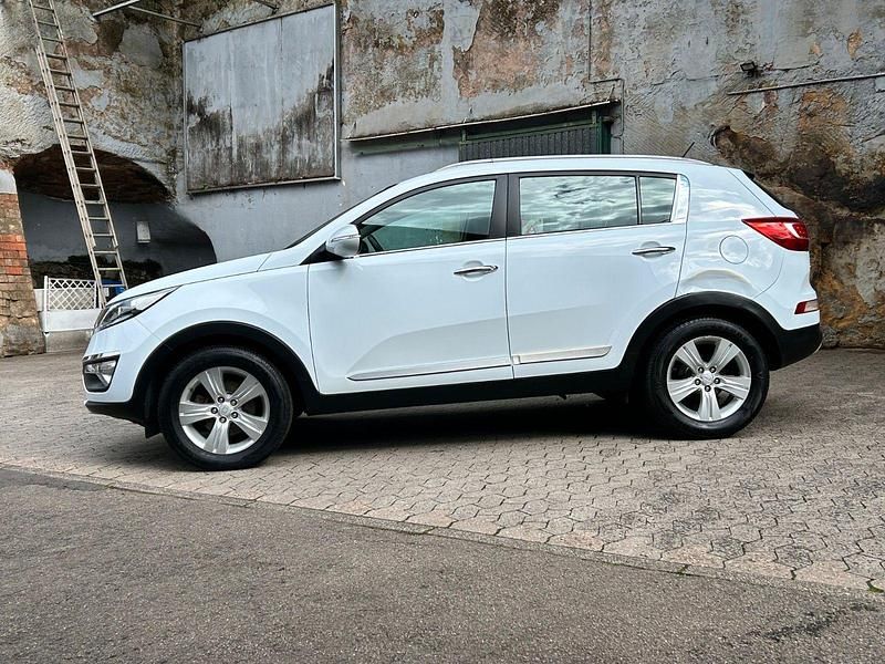 Weiß Gebraucht 2012 Kia Sportage Vision SUV | 5.400 € (Guter Preis) - Bild 1/4