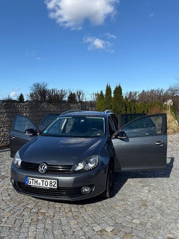Gebraucht VW Golf VII Match 122 PS (89 kW) 2012 Grau Kombi